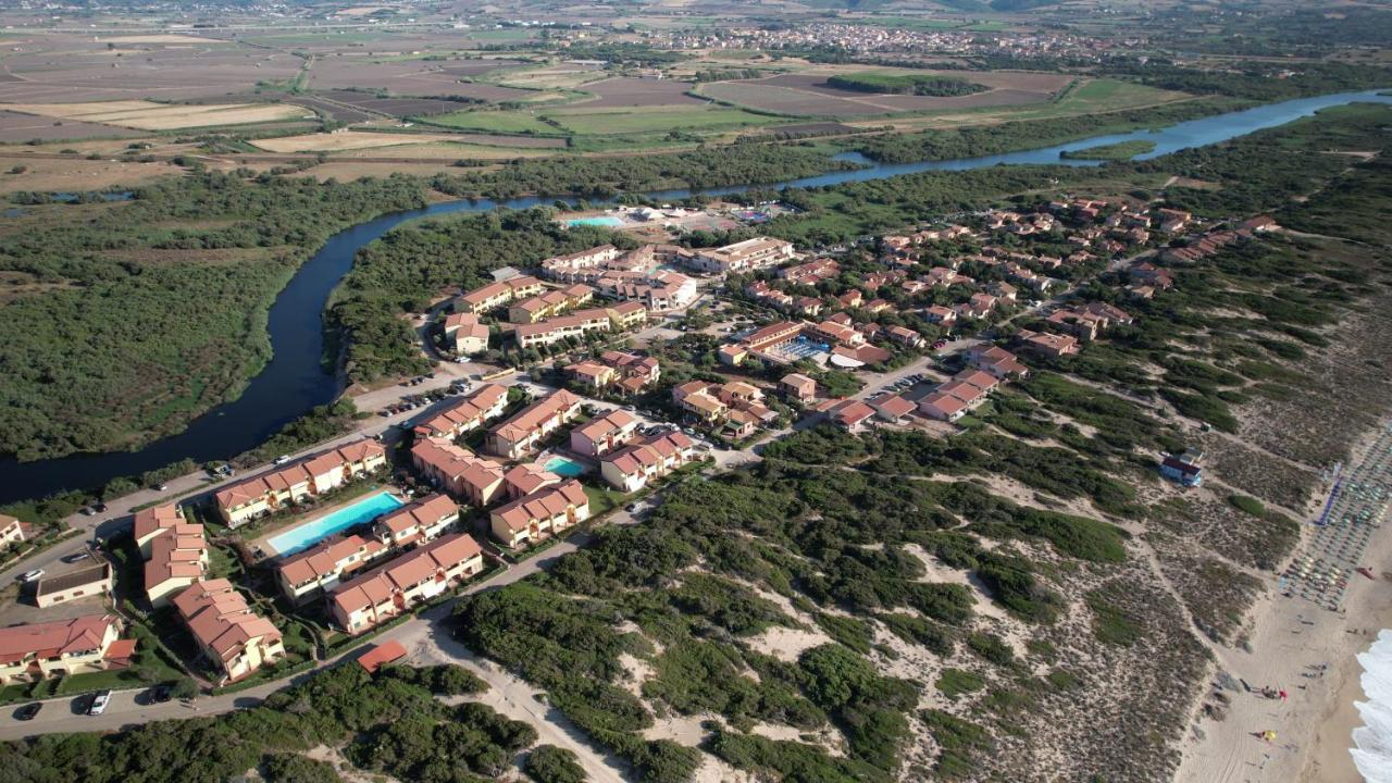 Baia Delle Mimose Badesi Exterior foto