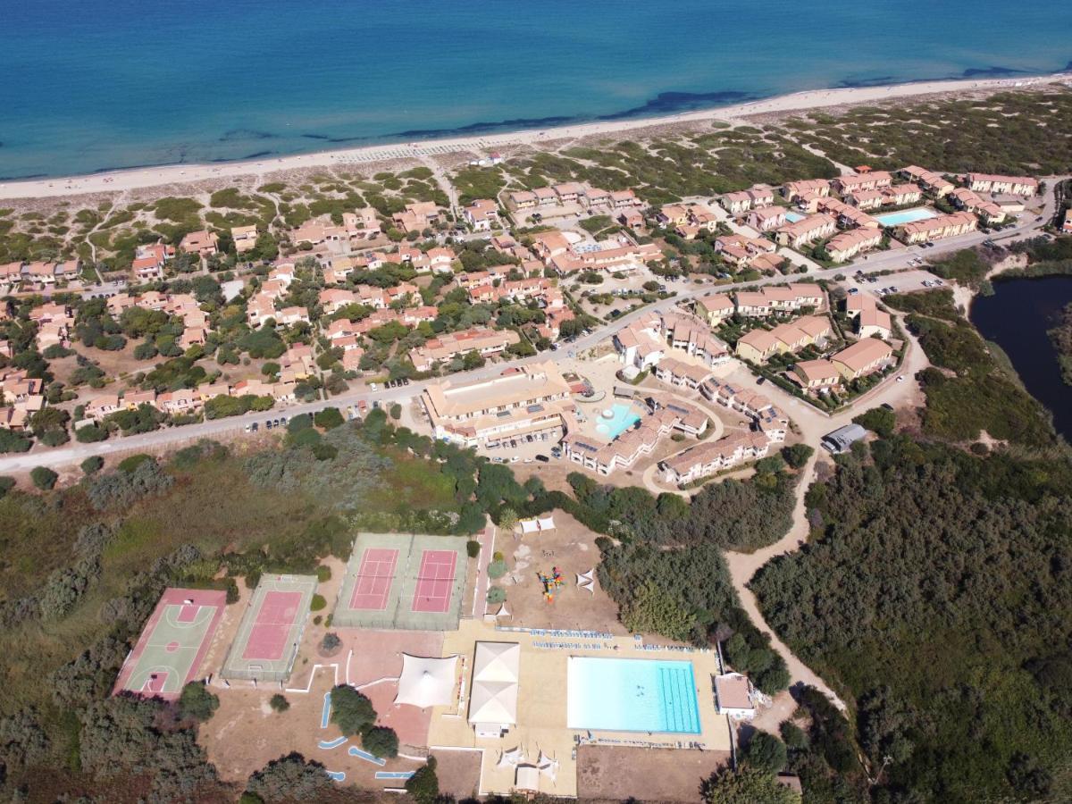 Baia Delle Mimose Badesi Exterior foto