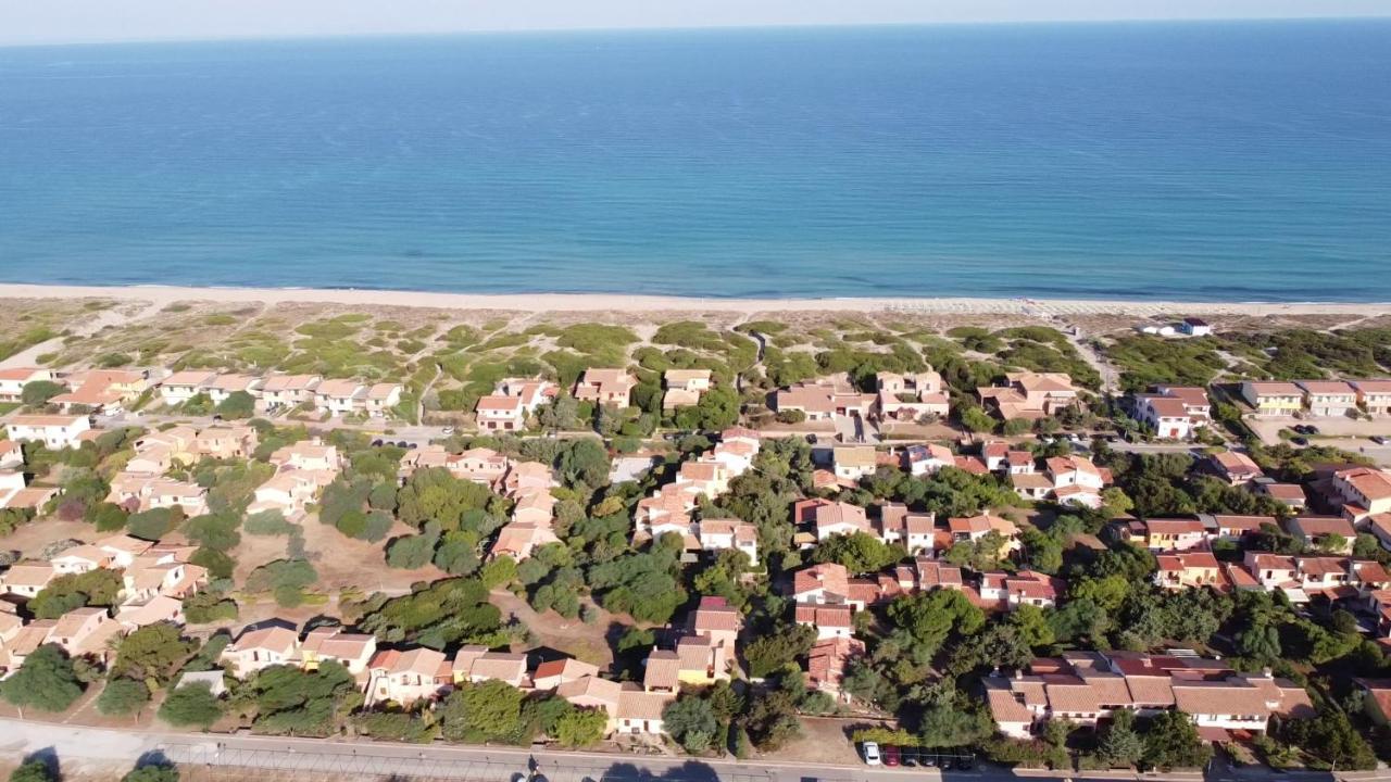 Baia Delle Mimose Badesi Exterior foto