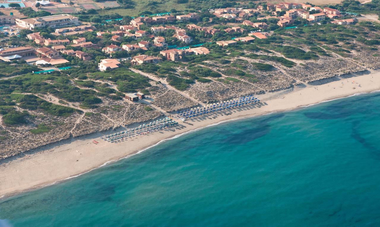 Baia Delle Mimose Badesi Exterior foto